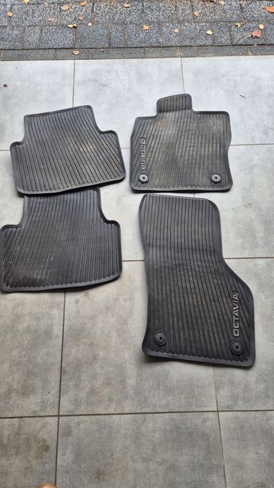 Dywaniki gumowe Octavia IV