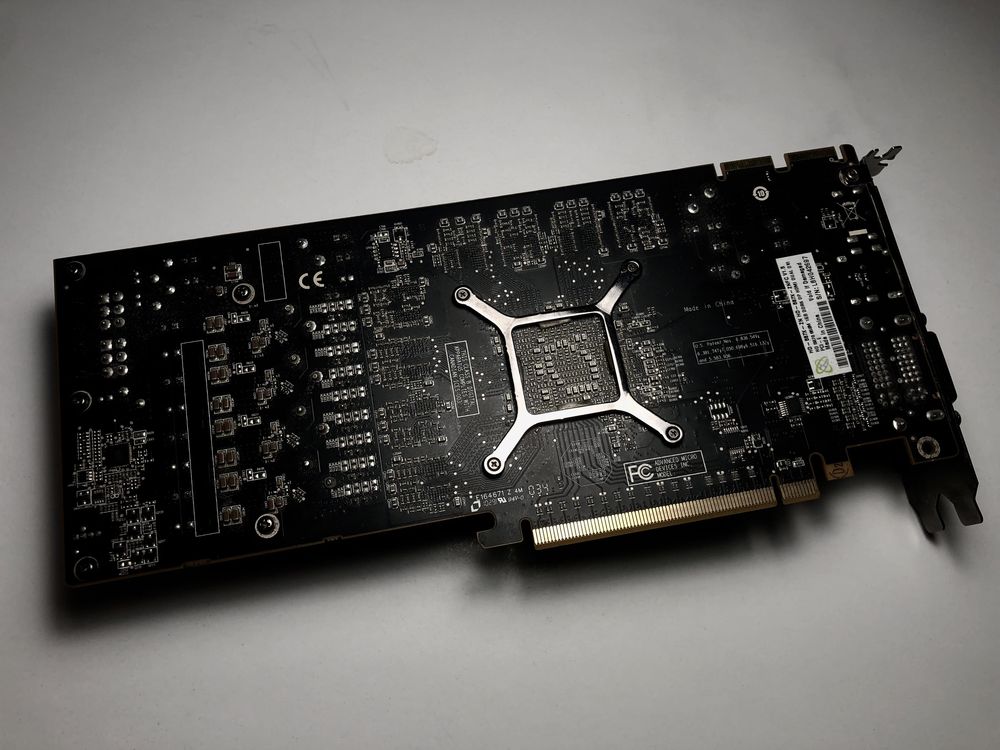 Ati RADEON HD 5870 1GB
