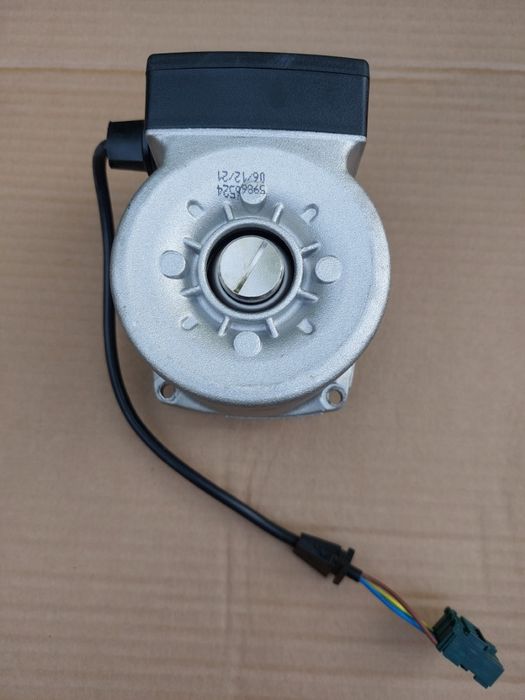 silnik serwisowy Grundfos UPS 15-60 S1 95Watt MOTORPUMPE