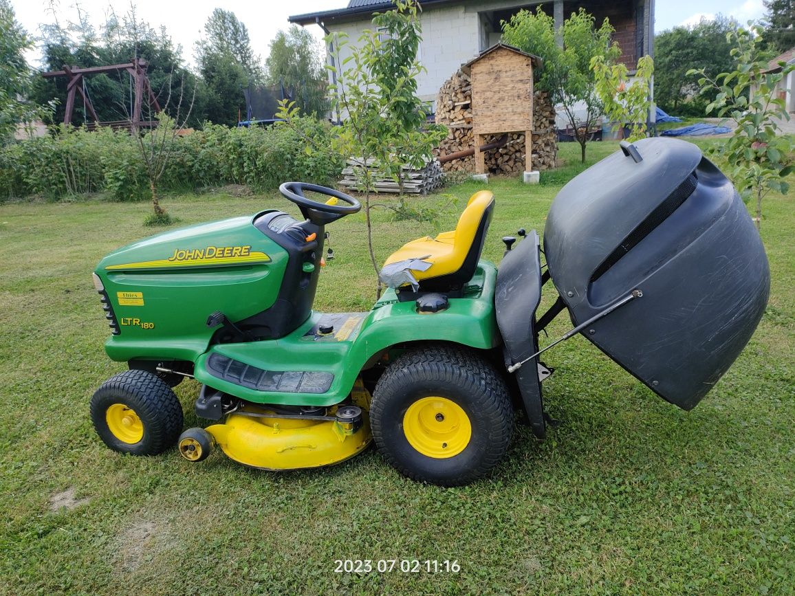 Kosiarka traktorek John Deere