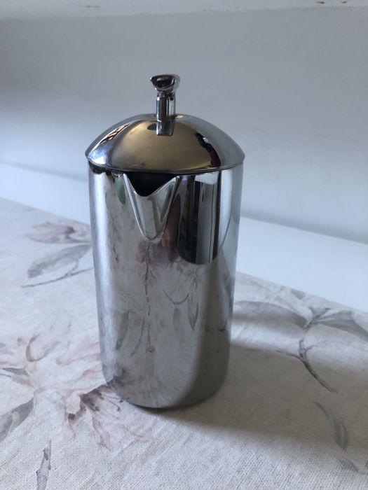 Jarra de café   e chaleira  em aço inox antiguidade