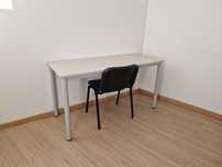 Mesa/Secretária cinzenta