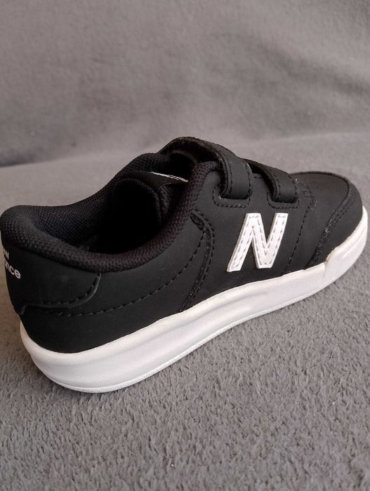 New Balance. NOWE. 24