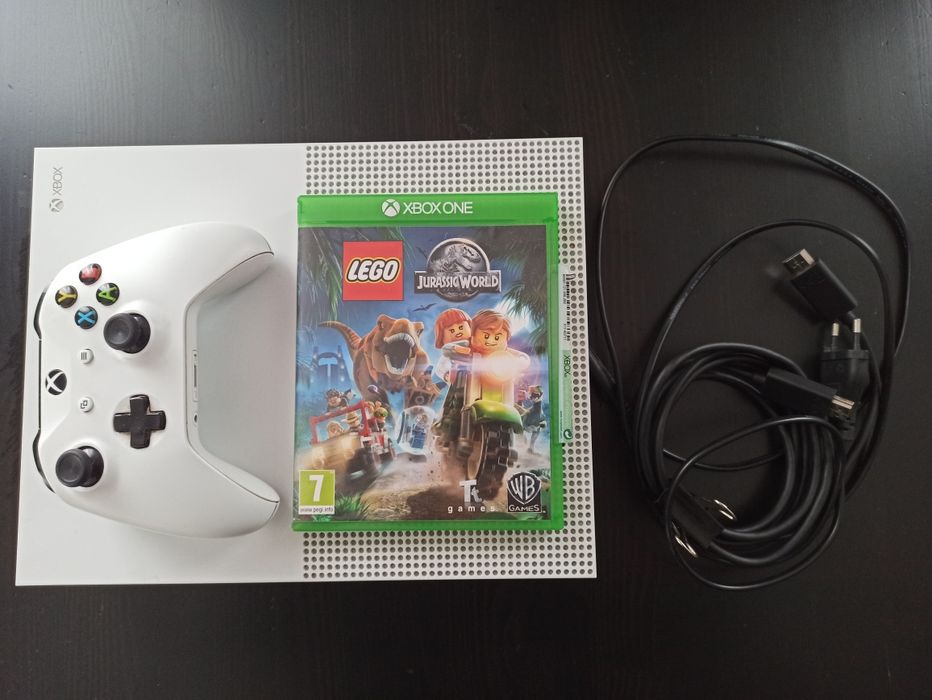 Xbox One S + 2 gry gratis