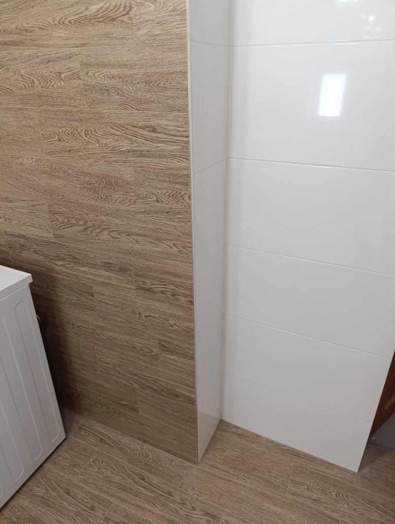 Płytki łazienkowe / gres