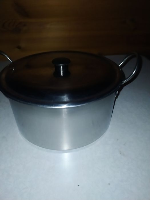 Каструлі з нержавіючої сталі 5 і 7 літрів