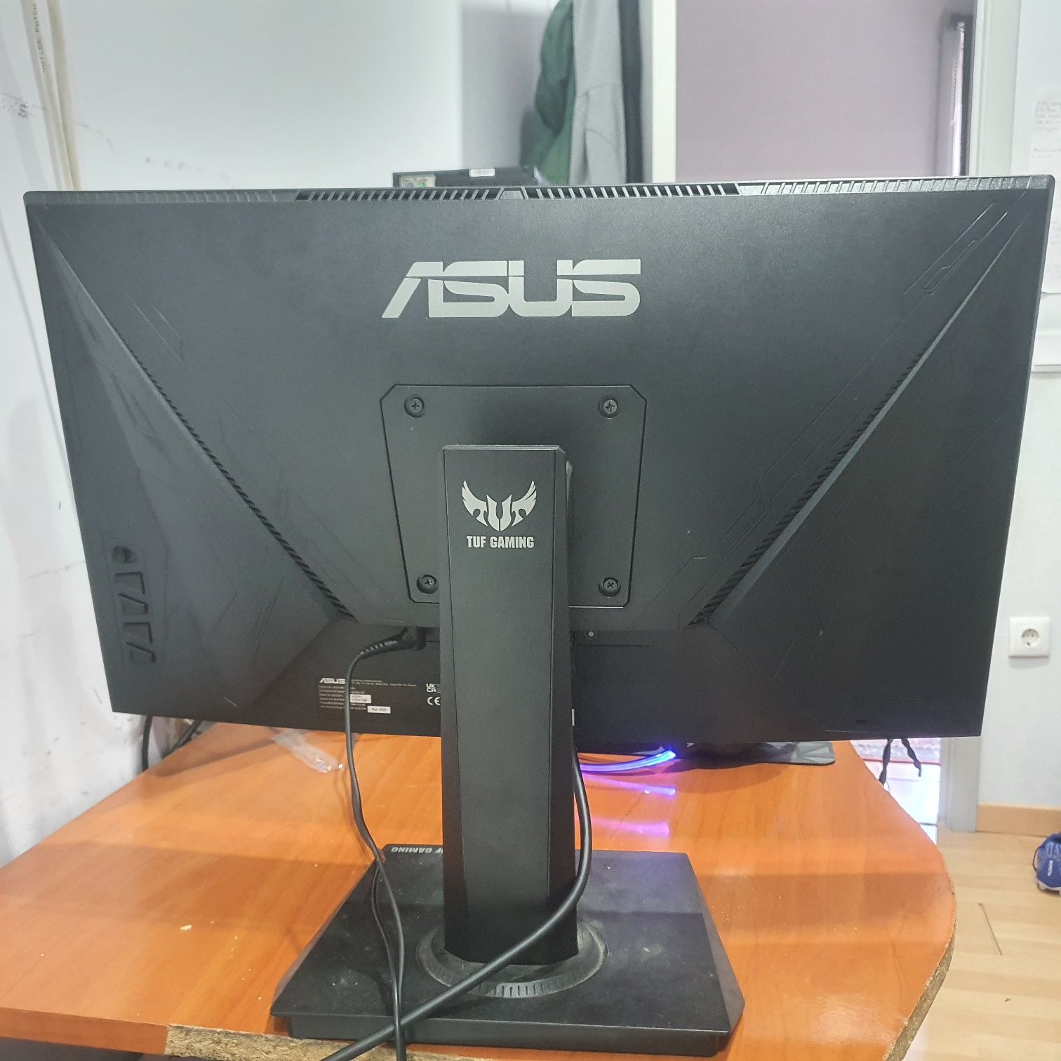 Ecra asus tuf gaming