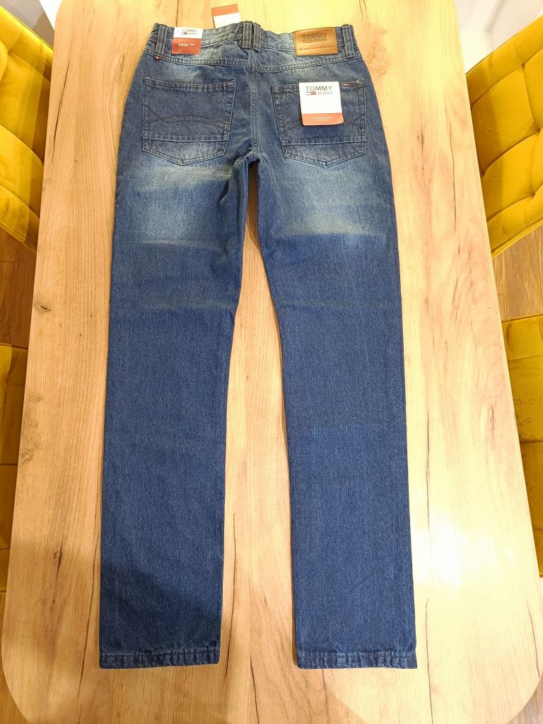 NOWE Spodnie Jeans Tommy Hilfiger rozm. W33/L32 Pas: +/- 82 cm