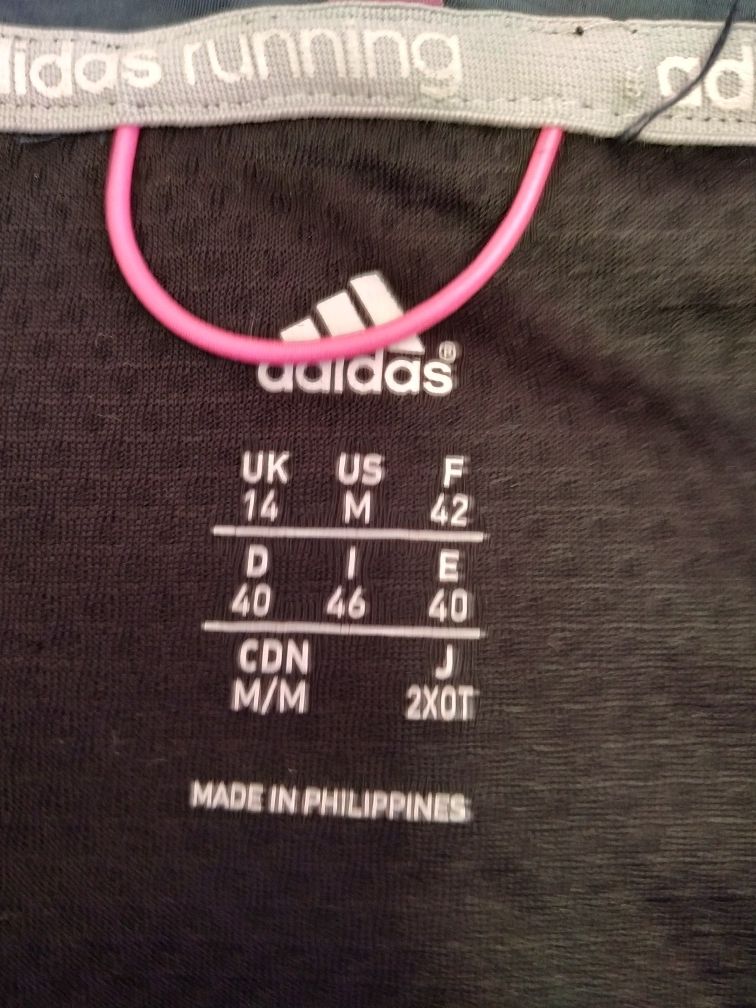Ветровка лёгкая р.48-50 Adidas женская