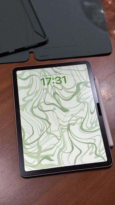 IPad Air M2 2024 com Apple Pencil Pro