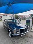 Mercedes-Benz 220