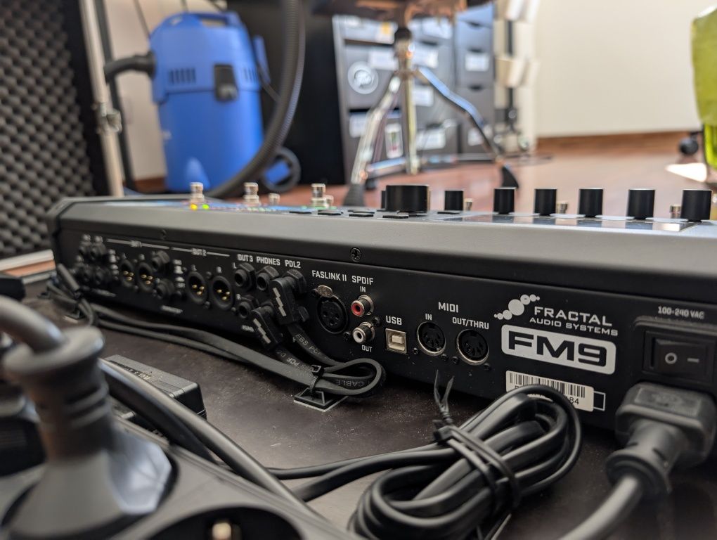 Fractal FM9 Turbo mk2, Hotone Ampero II Press, Case Thon