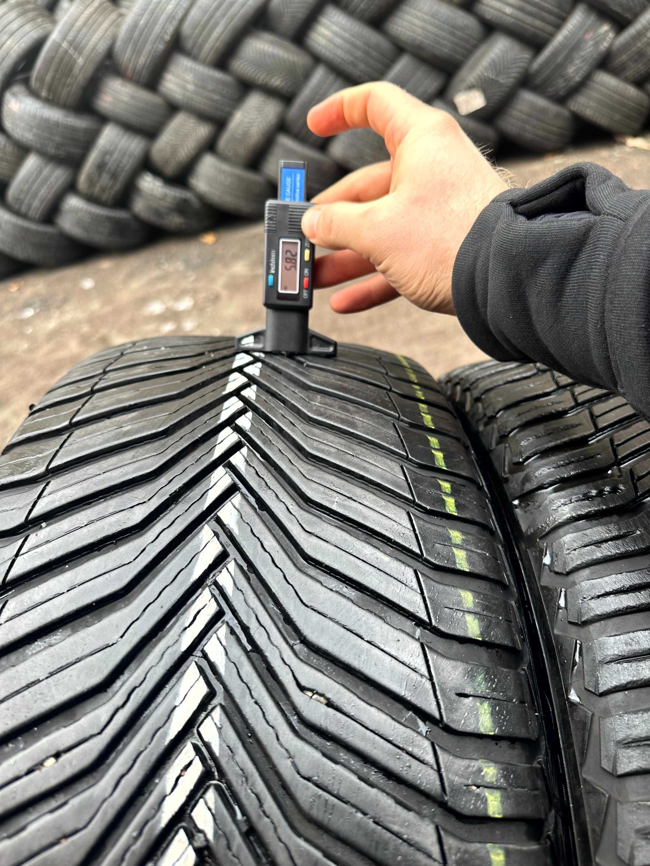 Шины БУ 245 40 R 19 MIchelin CrossClimate 2 Резина Всесезонная