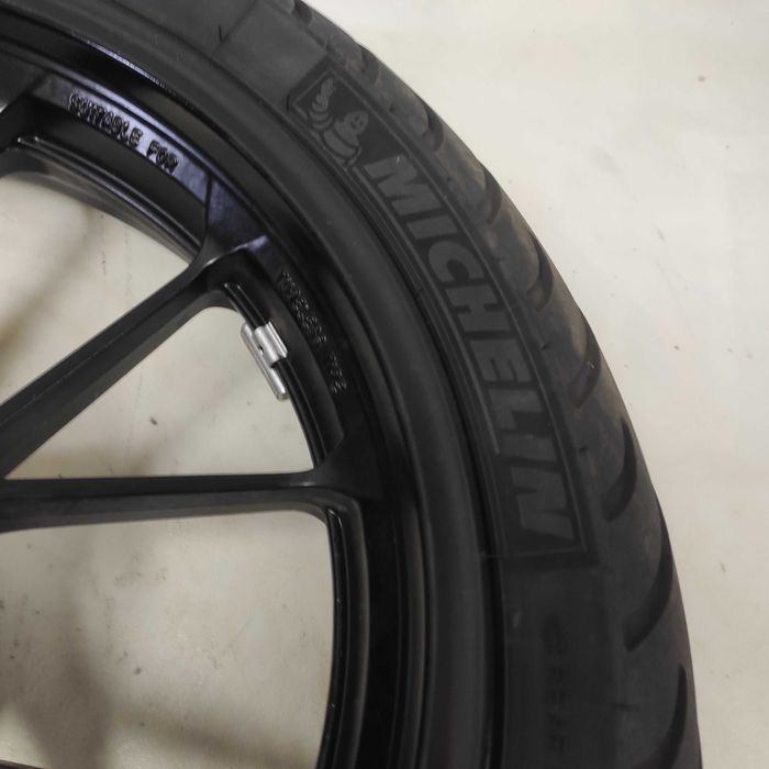YAMAHA YZF 125 Koło Felga Tylna Tył Opona 130/70-17