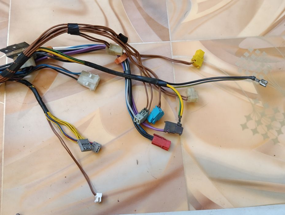 Клеммные колодки от стиральной машины SIEMENS 6143