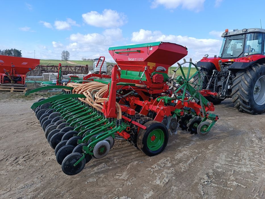 Agregat uprawowo-siewny, Unia Focus siewnik, talerzówka 2 maszyny w 1.