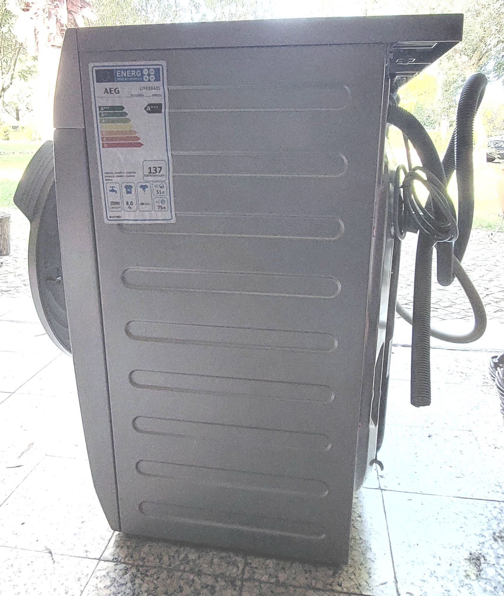 Máquina de Lavar Roupa AEG 7000 series | LAVAMAT ProSteam Technology