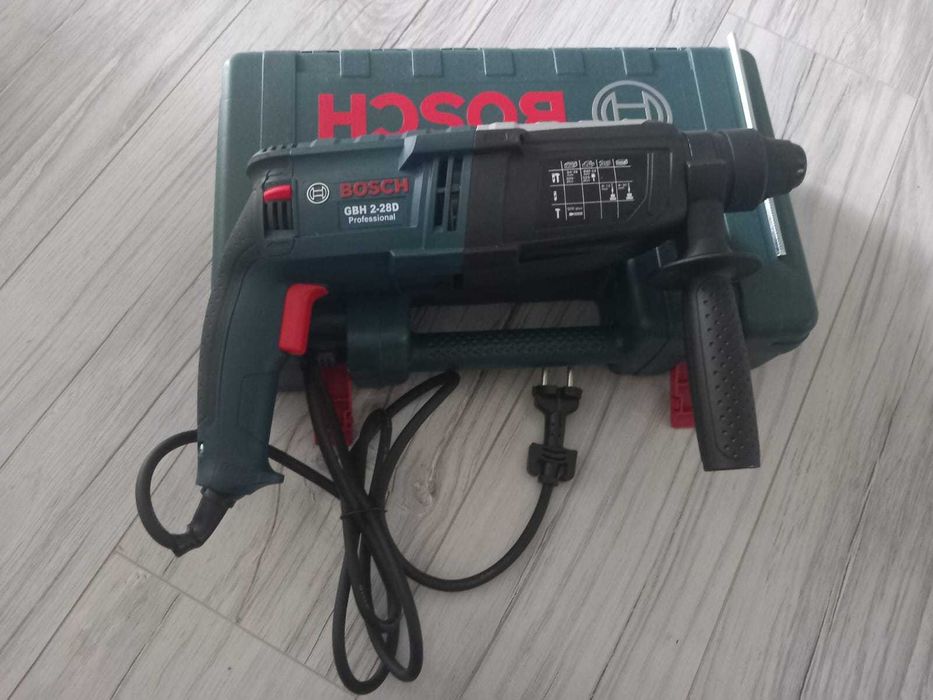 Wiertarka udarowa 3w1 800w.
Wiertarka udarowa