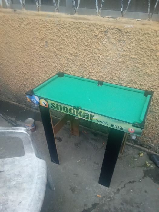 Vendo um bilhar senuquere de criança