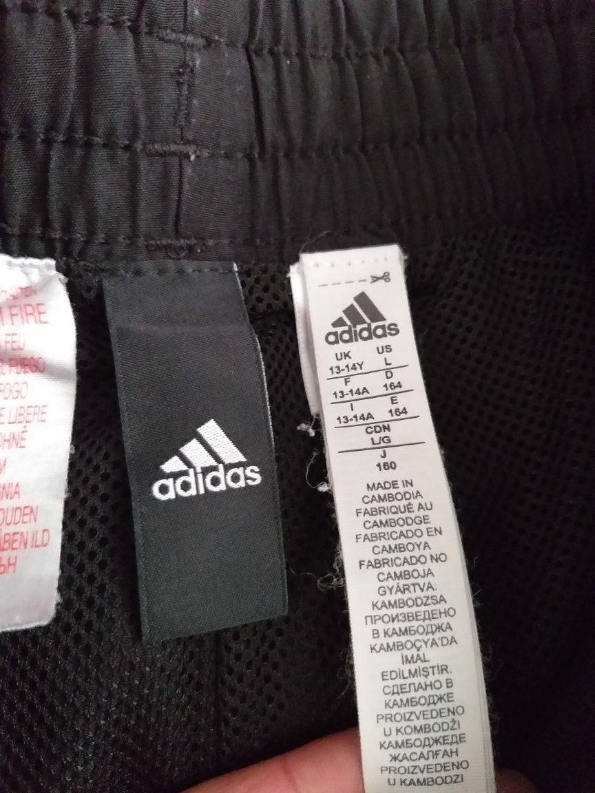 Spodenki adidas r 164