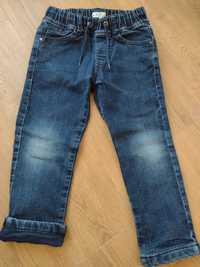Spodnie jeansowe z materiałem bawełnianym