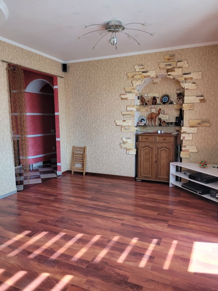 Продається 3-х кімнатна квартира чешка з автономним опаленням