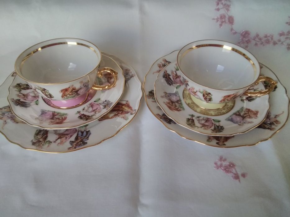 Dois conjuntos  de chá em porcelana Alemã