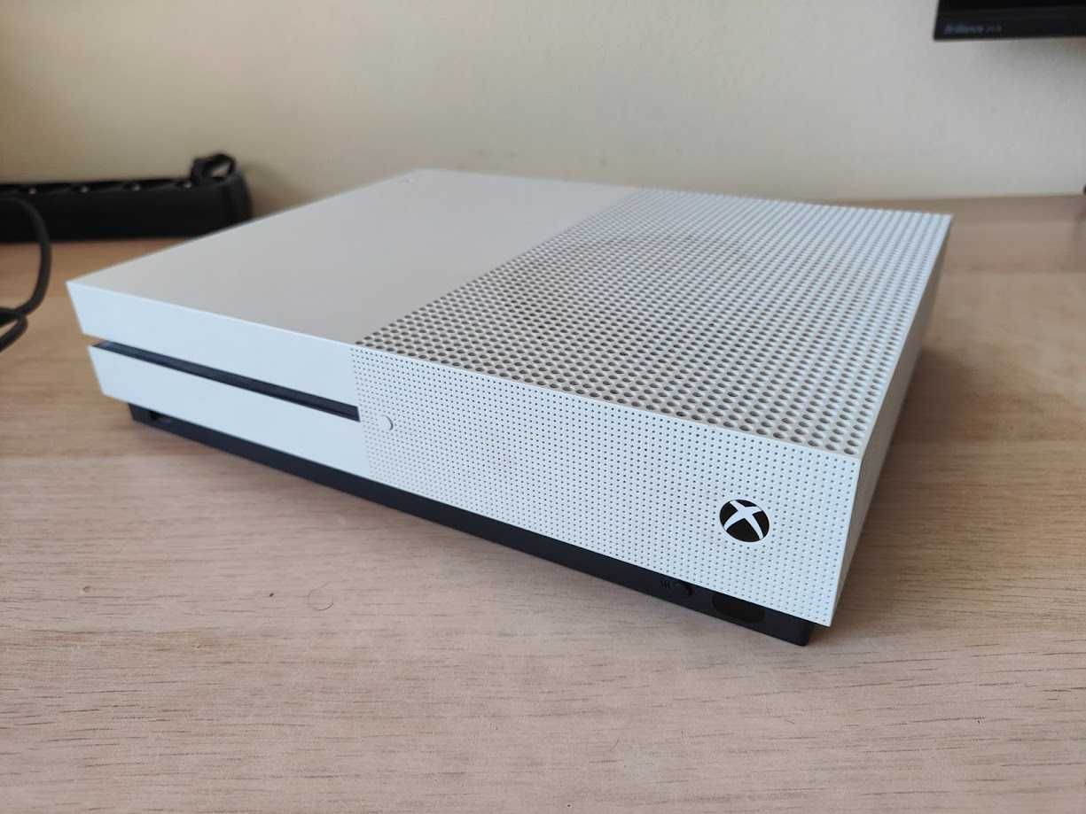 XBOX ONE S, 500GB, Pad, 4 gry