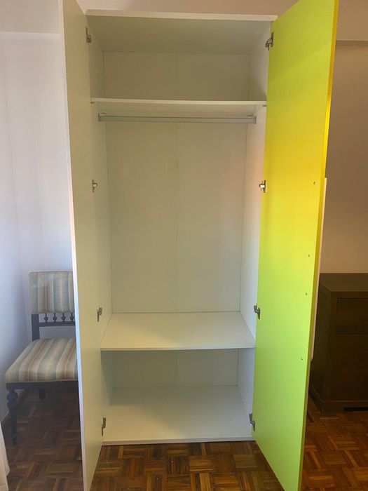 Beliche duas camas (c/colchoes) e armario