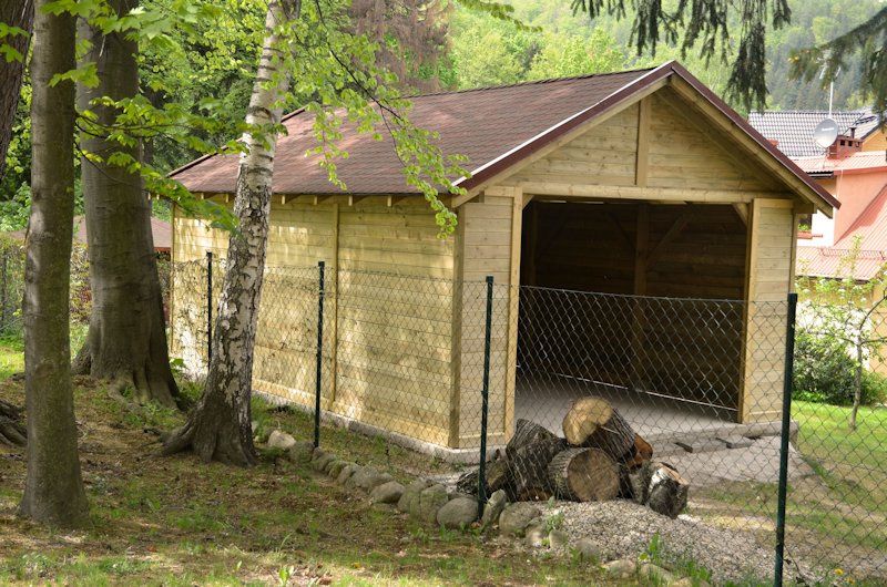 Garaż Drewniany Wiata Domek Altana Zadaszenie