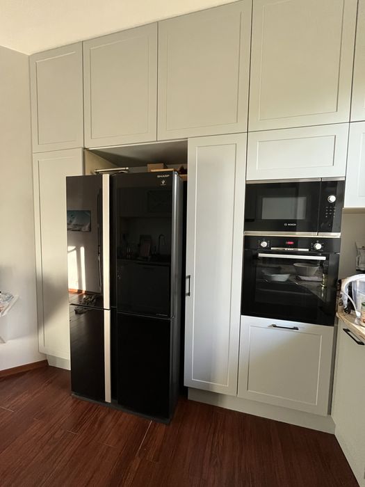 Zabudowa kuchenna wraz z sprzetem AGD