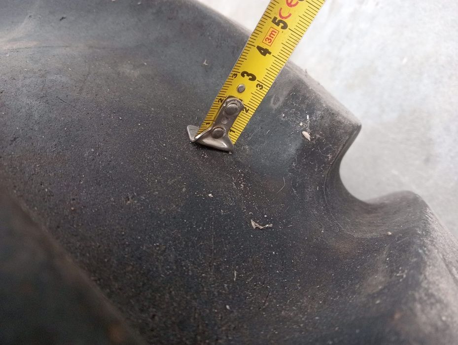 Koła opony BKT 16.9-24 felgi 6 otworów Fahr Claas
Koła opony BKT 16.9-