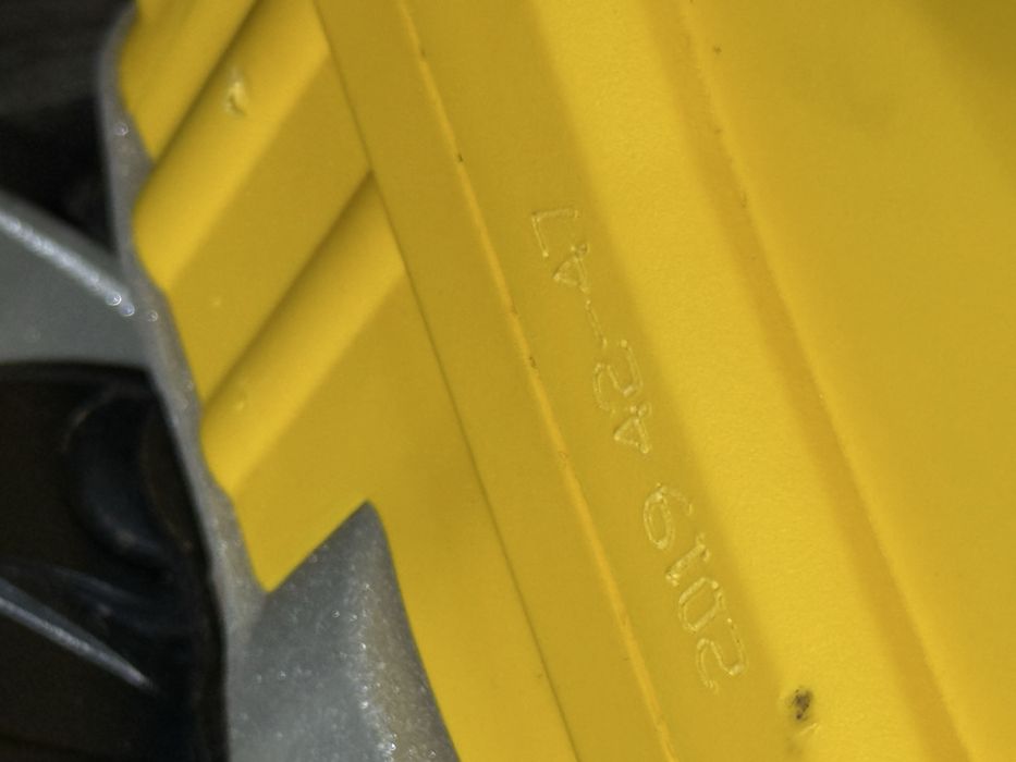 Пила дискова акумуляторна DeWALT DCS572 паркетка торцовка