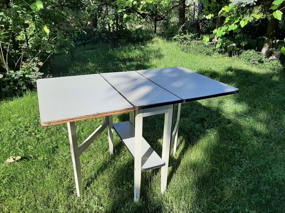 Stolik rozkładany typ 1454 PRL