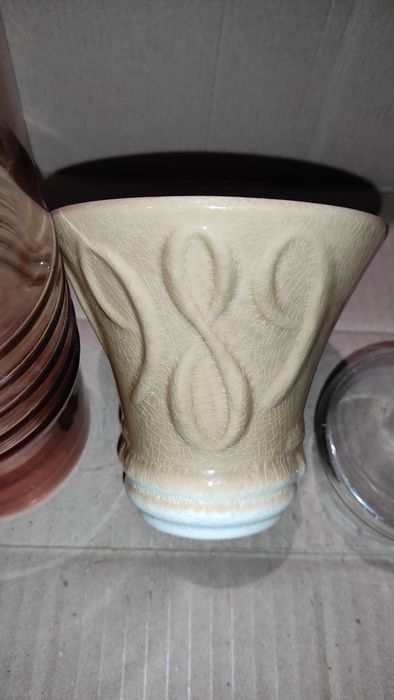 Кувшын,чашка.    .