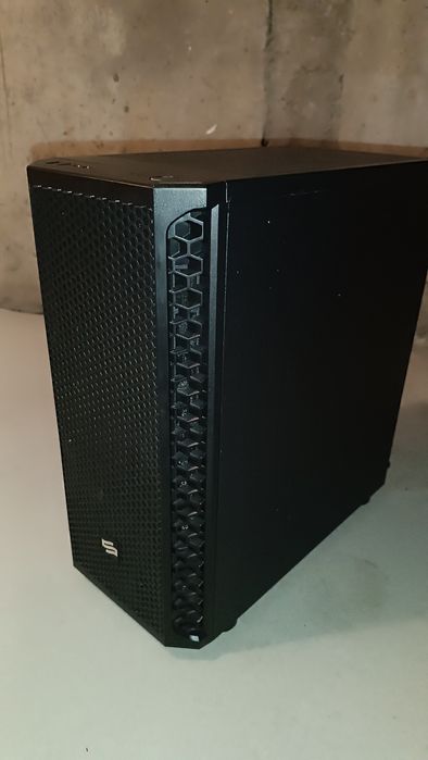 Obudowa PC Preyon Nest Meshy czarna, midi ATX, świetna wentylacja