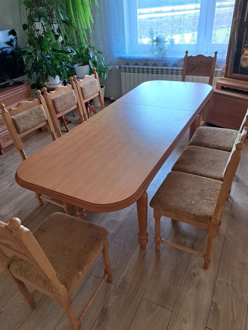 Stół + 8 krzeseł