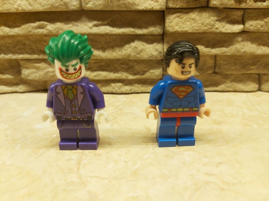 Minifigurki lego superheroes superman, joker