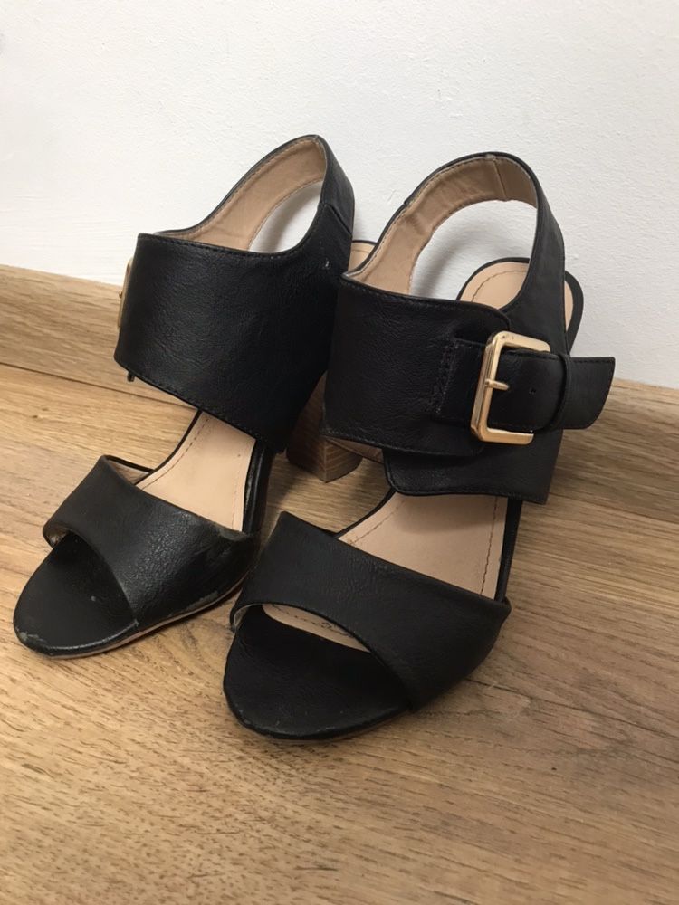 Sandalki na obcasie gladiatorki H&M rozmiar 37