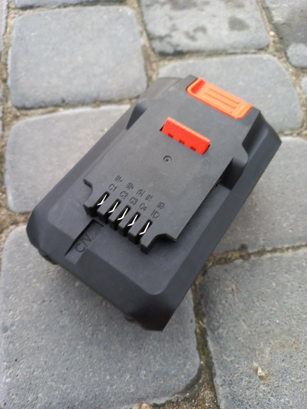 Акумулятор powerplus powdp9037 акумуляторна батарея