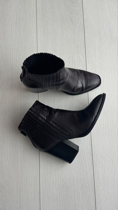 Чоботи козаки Zara