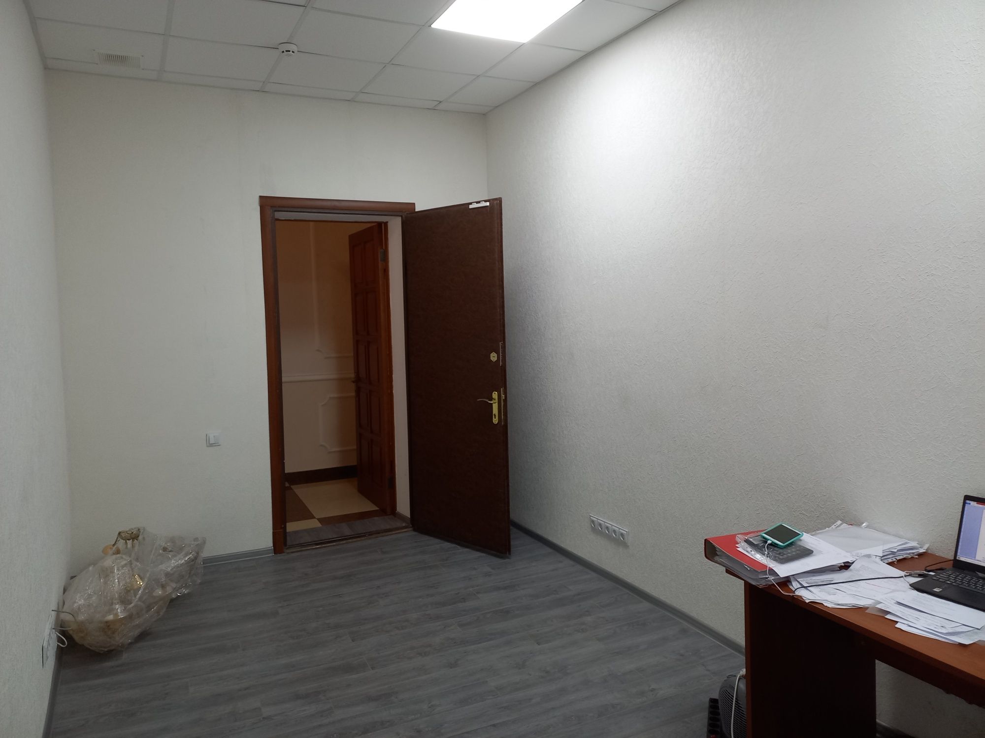 Аренда офиса 20 м.кв., в Голосеевком районе.