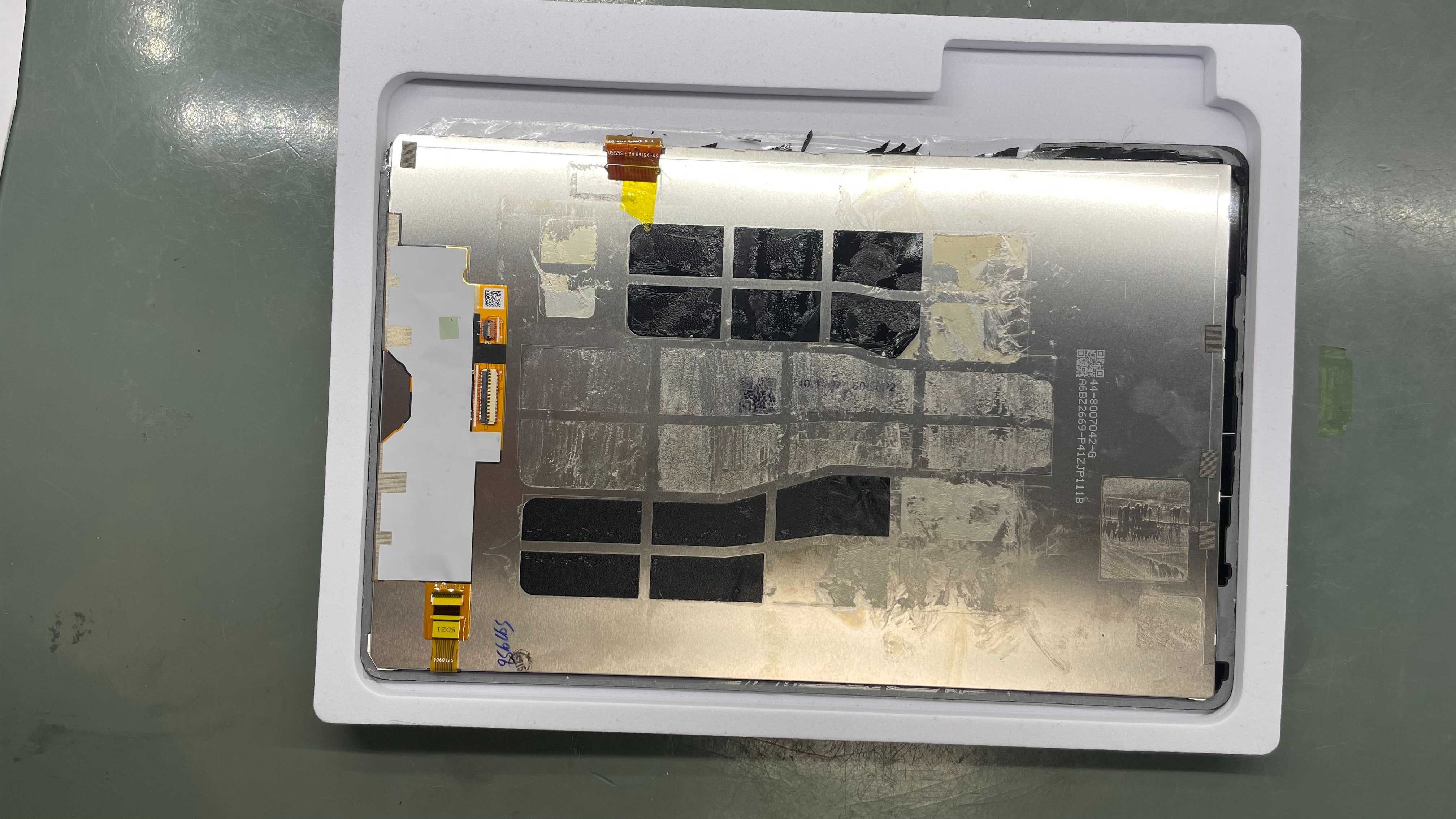 Wyświetlacz LCD Samsung S9 FE SM-X510 zbita szybka do regeneracji