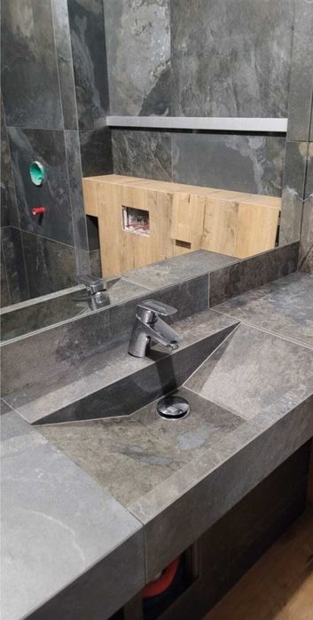 Умивальник з керамограніту