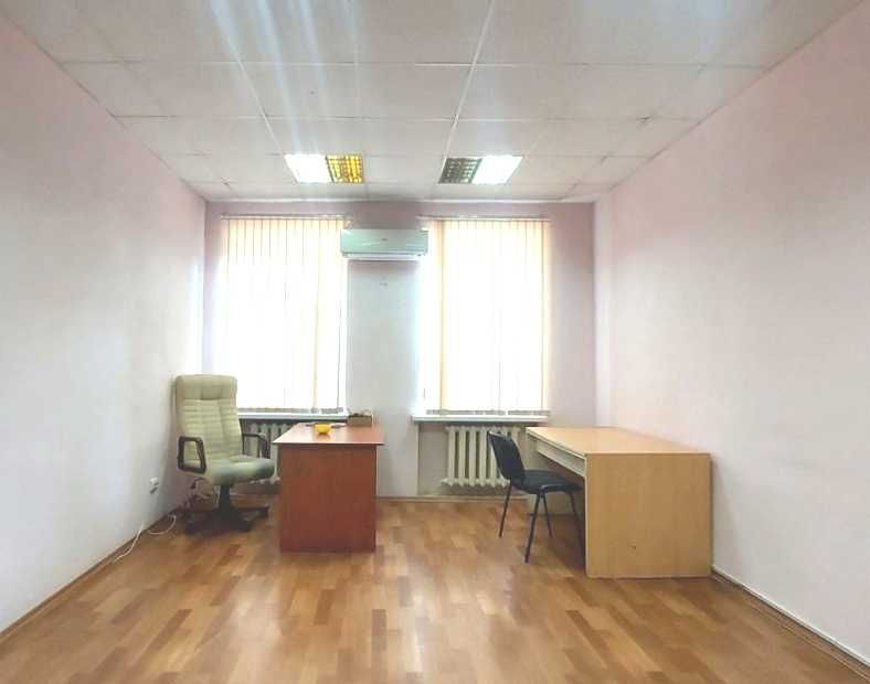 Аренда офиса 90м с парковкой в Центре ( для ІТ компании)