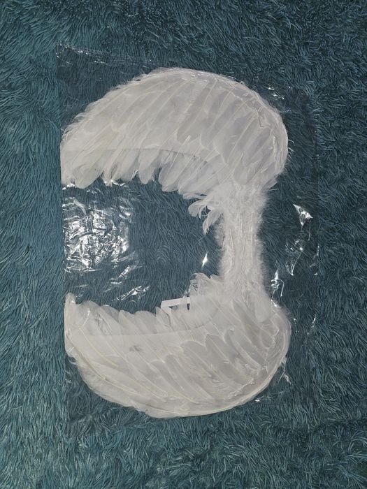 Крылья ангела с перьев.