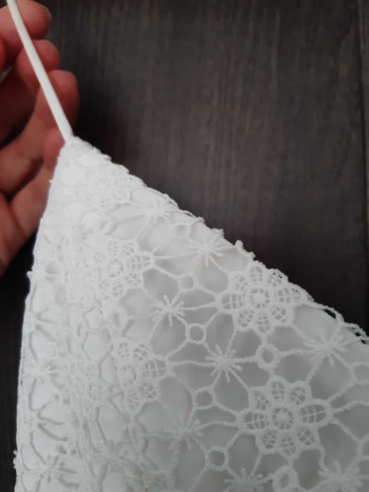 Suknia ślubna rustykalna klasyczna plisowana na cienkich ramiączkach