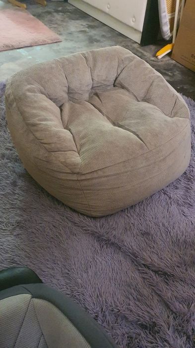 Vende-se Puffs de marca SKLUM