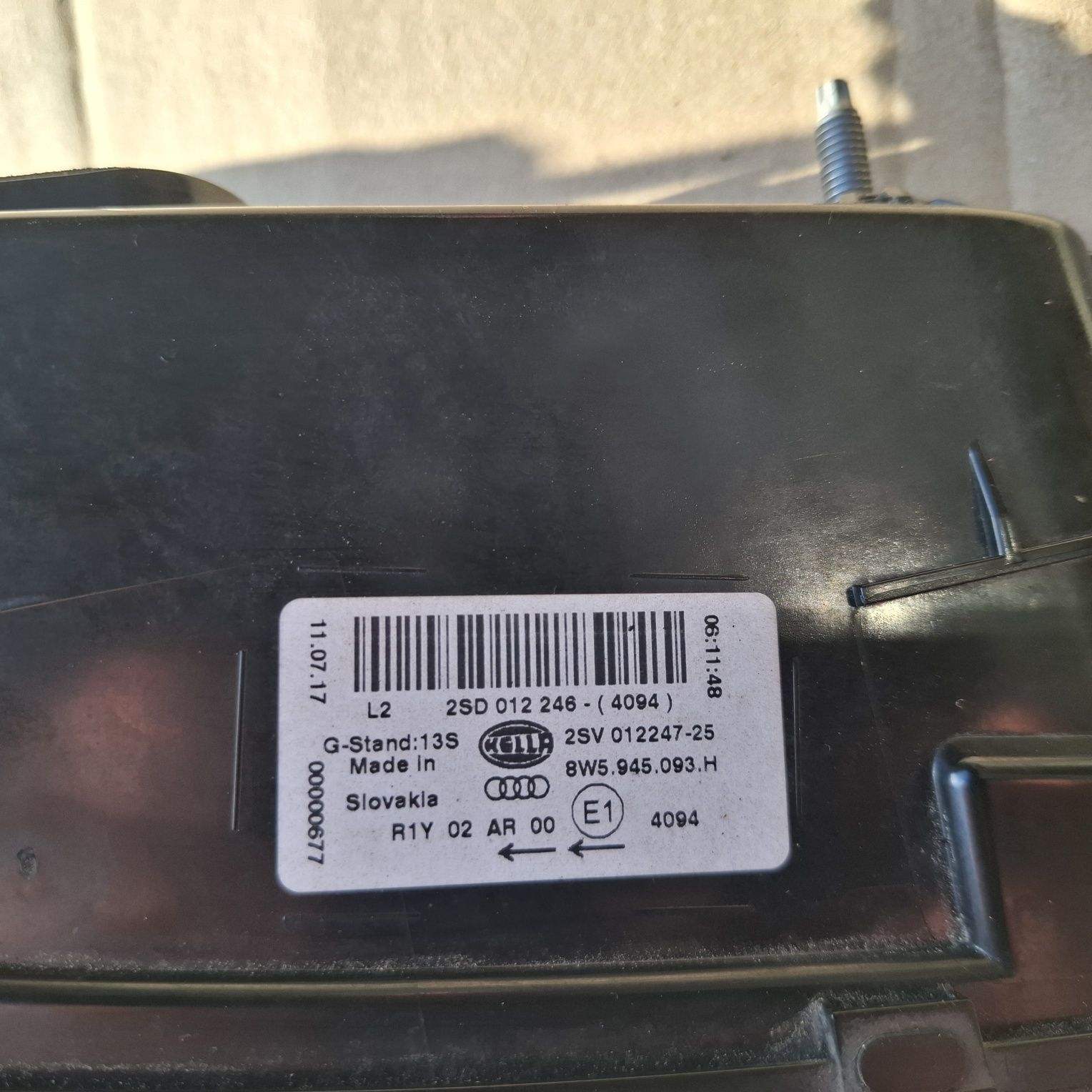 Lampy w klapę Audi A4 b9