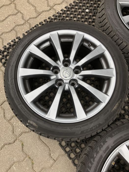 Lexus 17” 8J ET45 opony zimowe 225/45/17 Bridgestone Blizzak